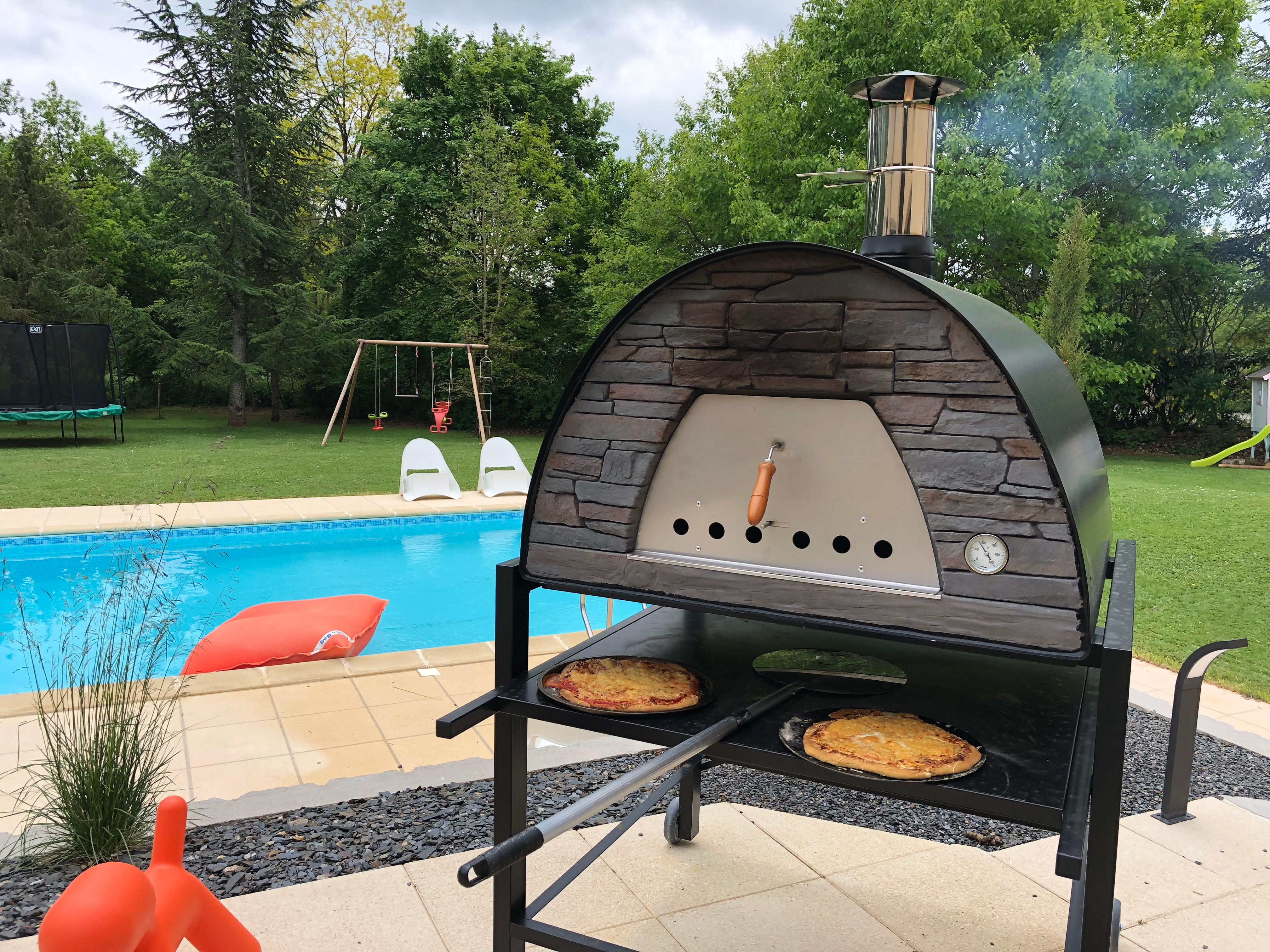 MAXIMUS PRIME ARENA BLACK PIZZA OVEN