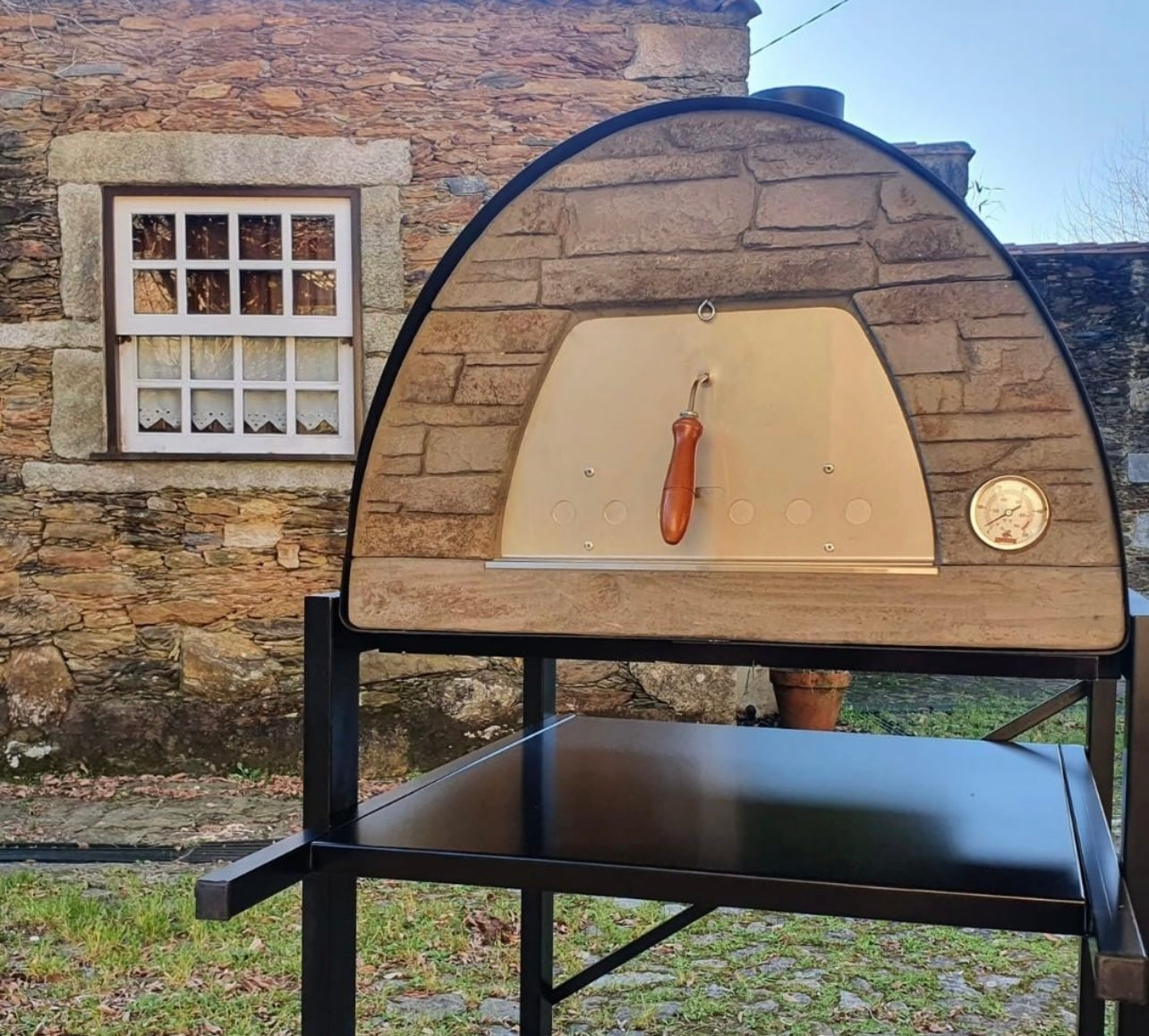 MAXIMUS PRIME ARENA BLACK PIZZA OVEN