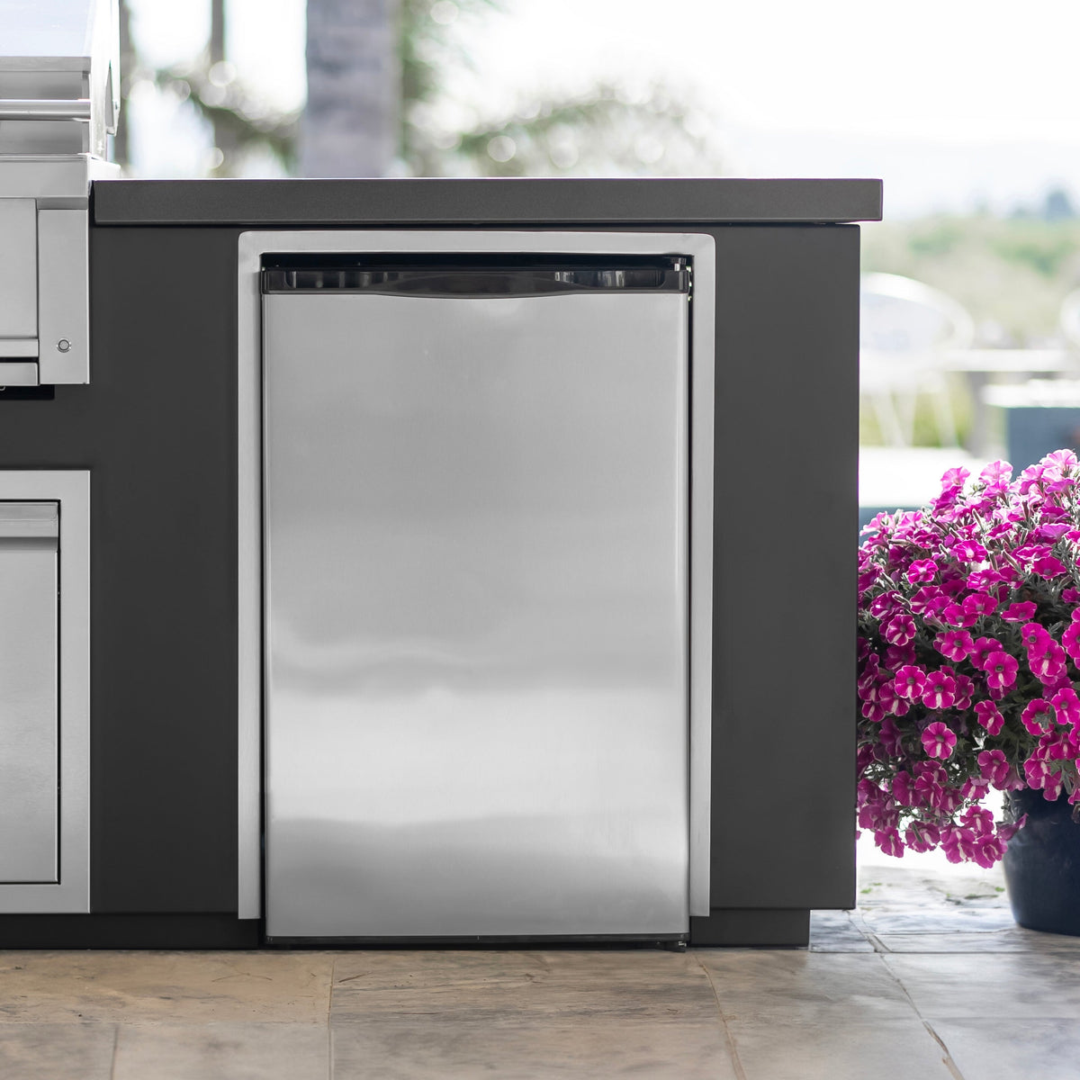 Videl Grills 4.5 CU. FT. Compact Refrigerator for Outdoor Kitchens