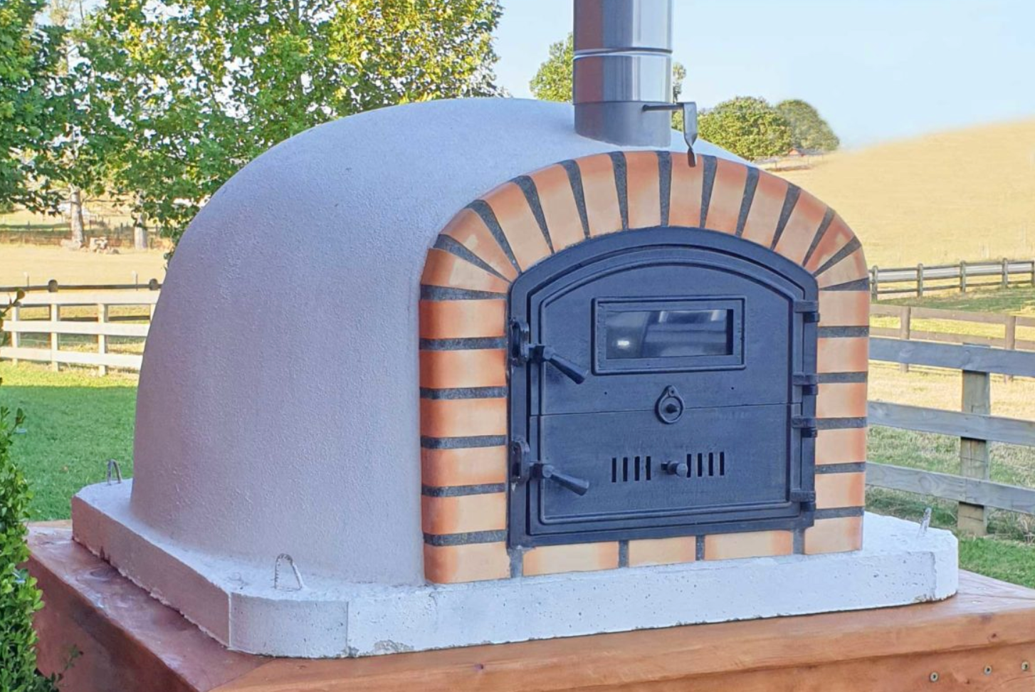 Lisboa Premium Wood Fired Pizza Oven