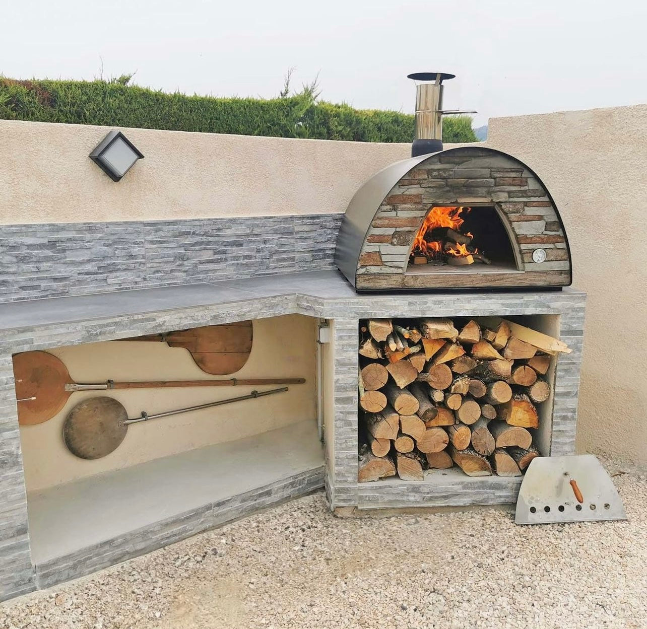 MAXIMUS PRIME ARENA BLACK PIZZA OVEN